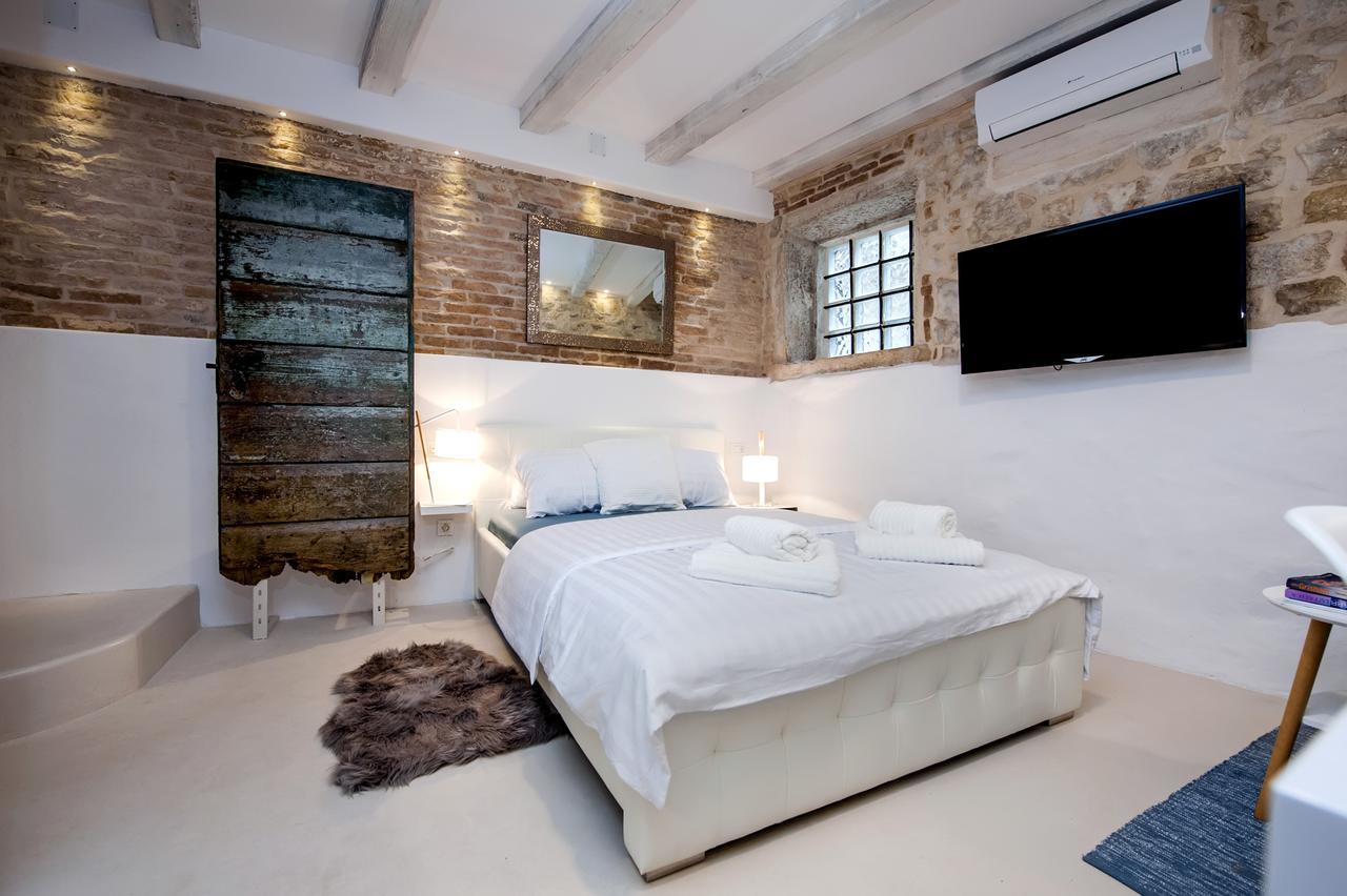 Luna Rooms And Studios Rovinj Buitenkant foto