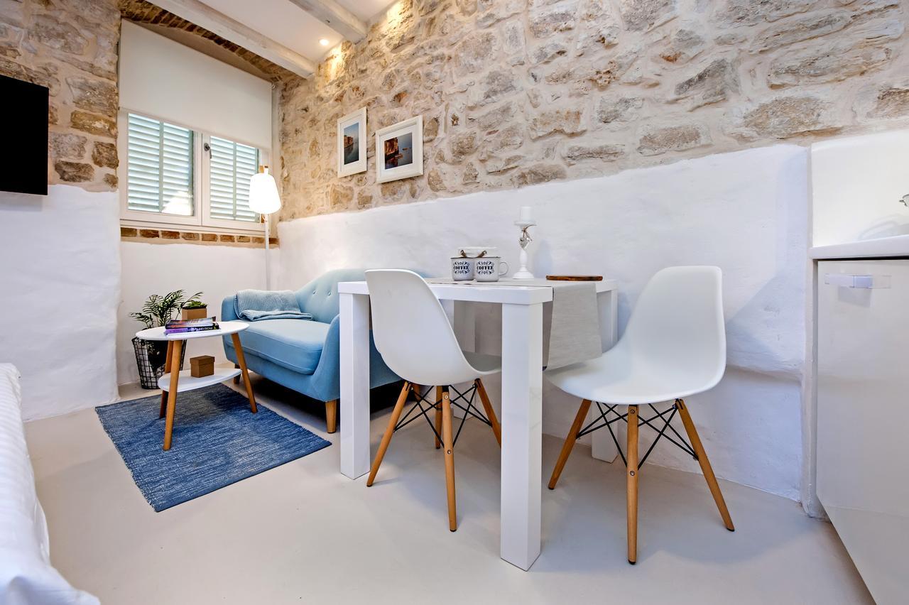 Luna Rooms And Studios Rovinj Buitenkant foto
