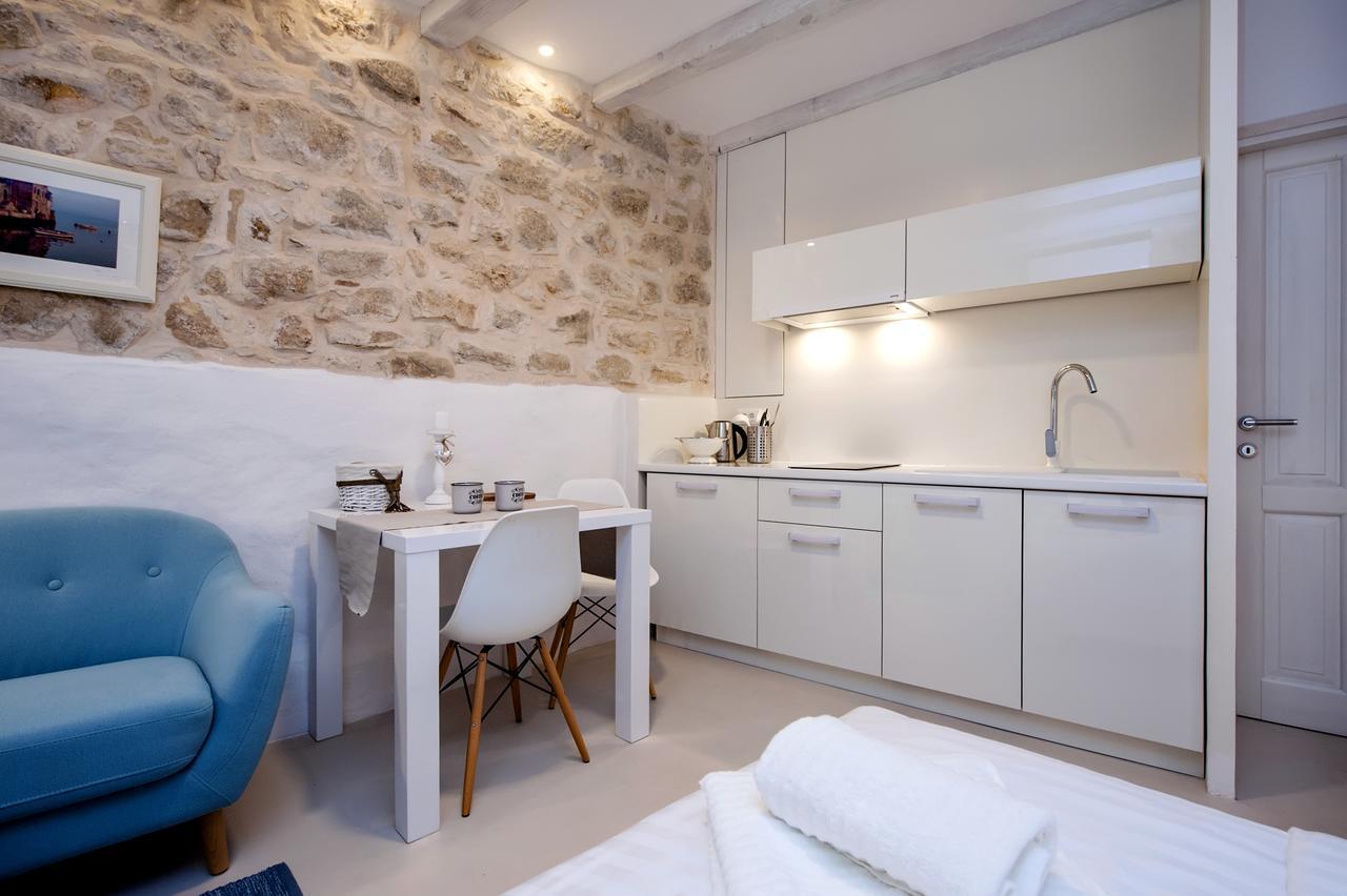 Luna Rooms And Studios Rovinj Buitenkant foto