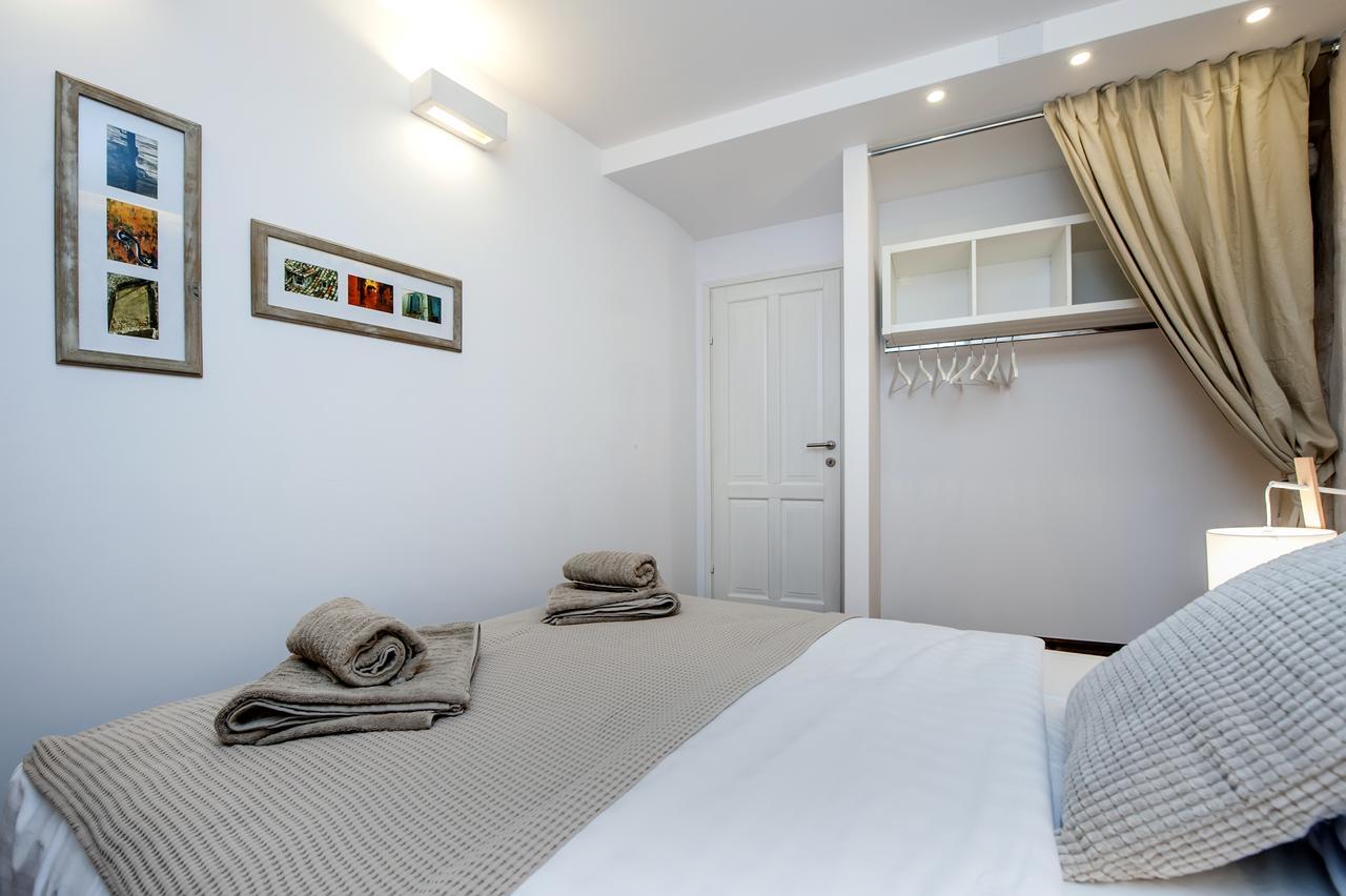 Luna Rooms And Studios Rovinj Buitenkant foto