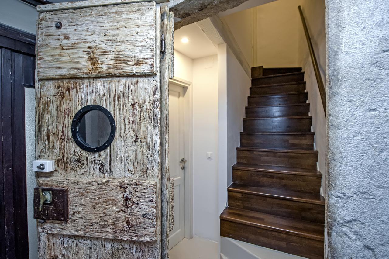 Luna Rooms And Studios Rovinj Buitenkant foto