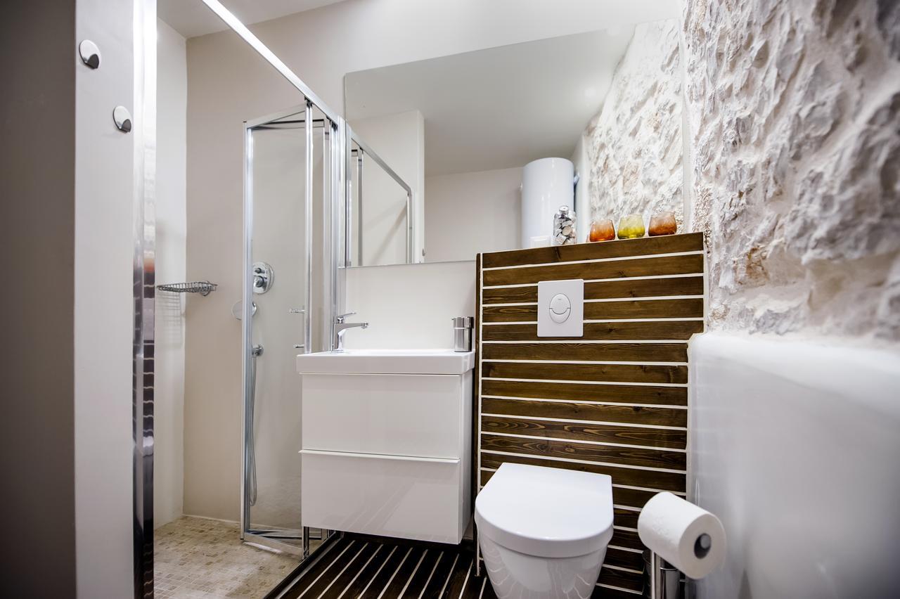 Luna Rooms And Studios Rovinj Buitenkant foto