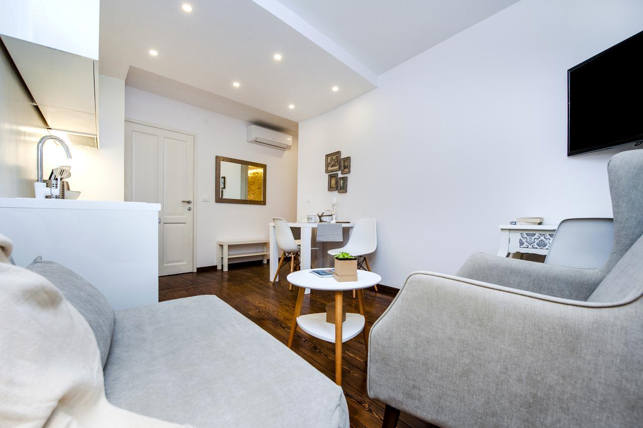 Luna Rooms And Studios Rovinj Buitenkant foto