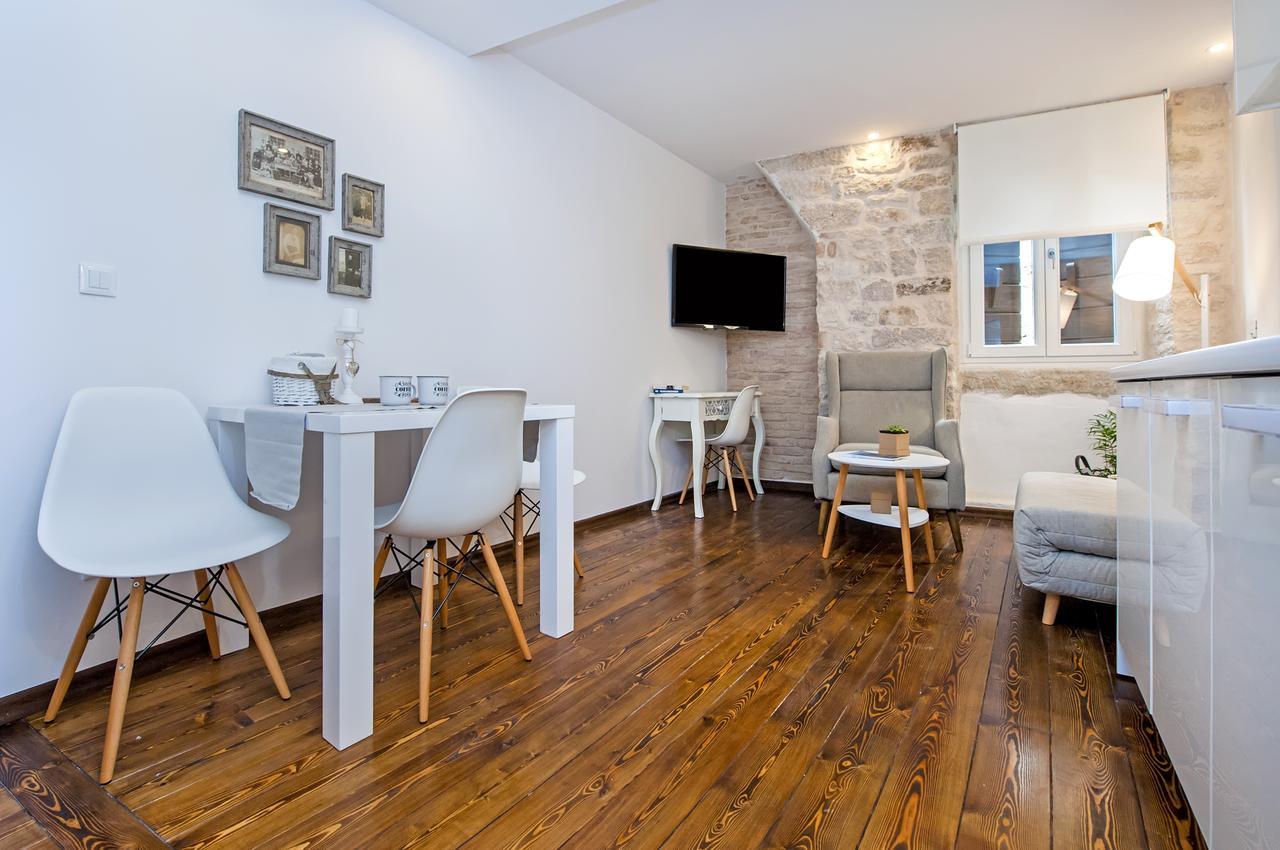 Luna Rooms And Studios Rovinj Buitenkant foto