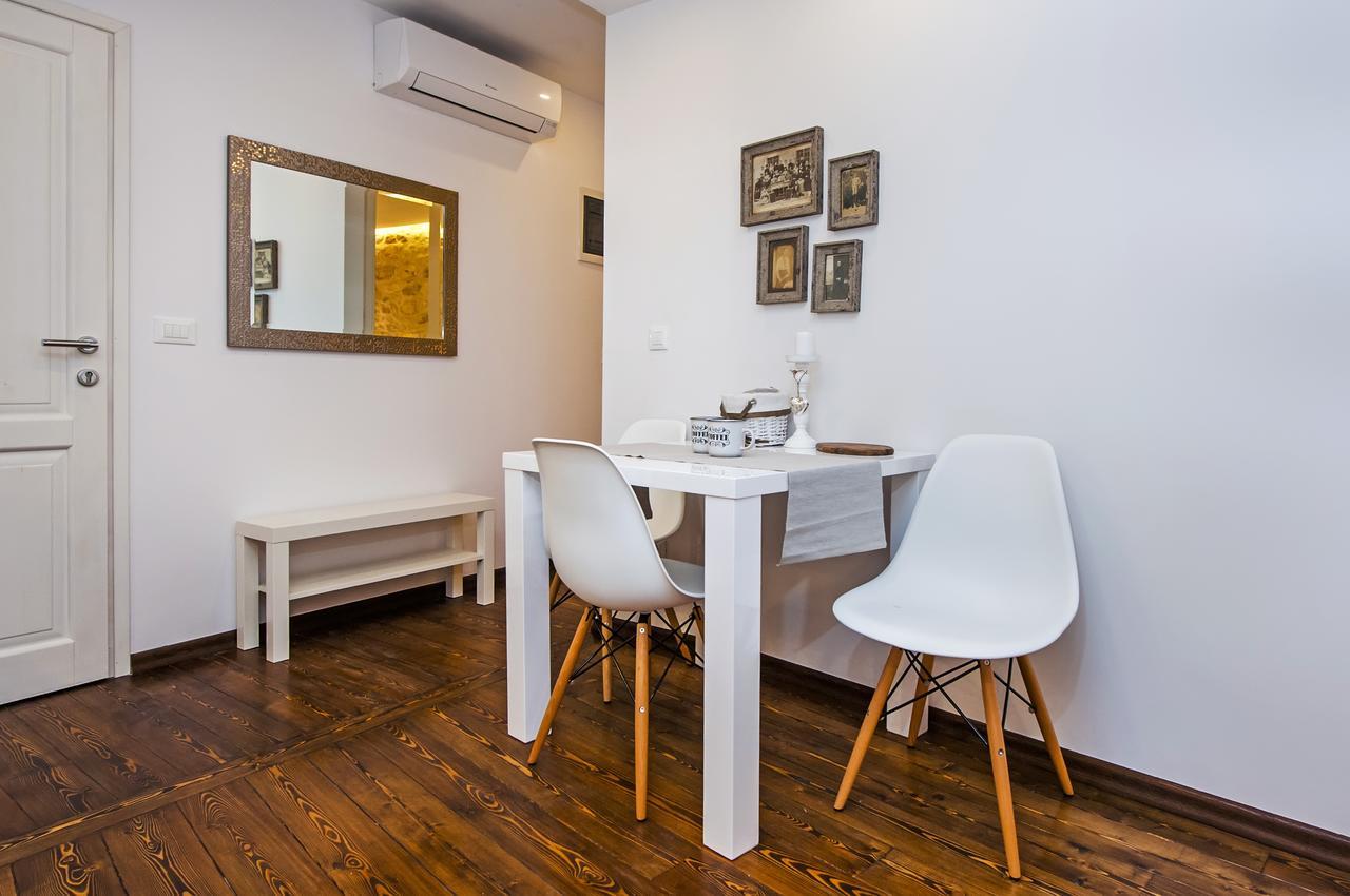 Luna Rooms And Studios Rovinj Buitenkant foto